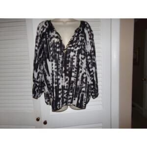 Beach Lunch Lounge black and white loose fit top size M‎ EUC